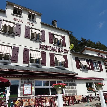 Logis Hotel Le Beau Site Chambon-sur-Lac Exterior foto