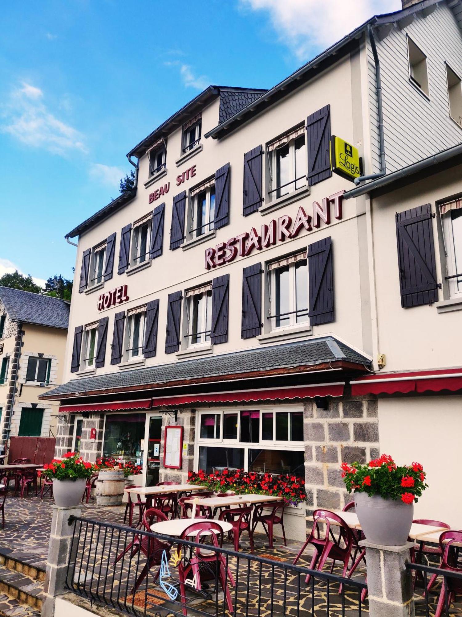 Logis Hotel Le Beau Site Chambon-sur-Lac Exterior foto